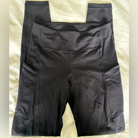 Lululemon black women’s leggings with pockets Size 4 - Picture 5 of 8